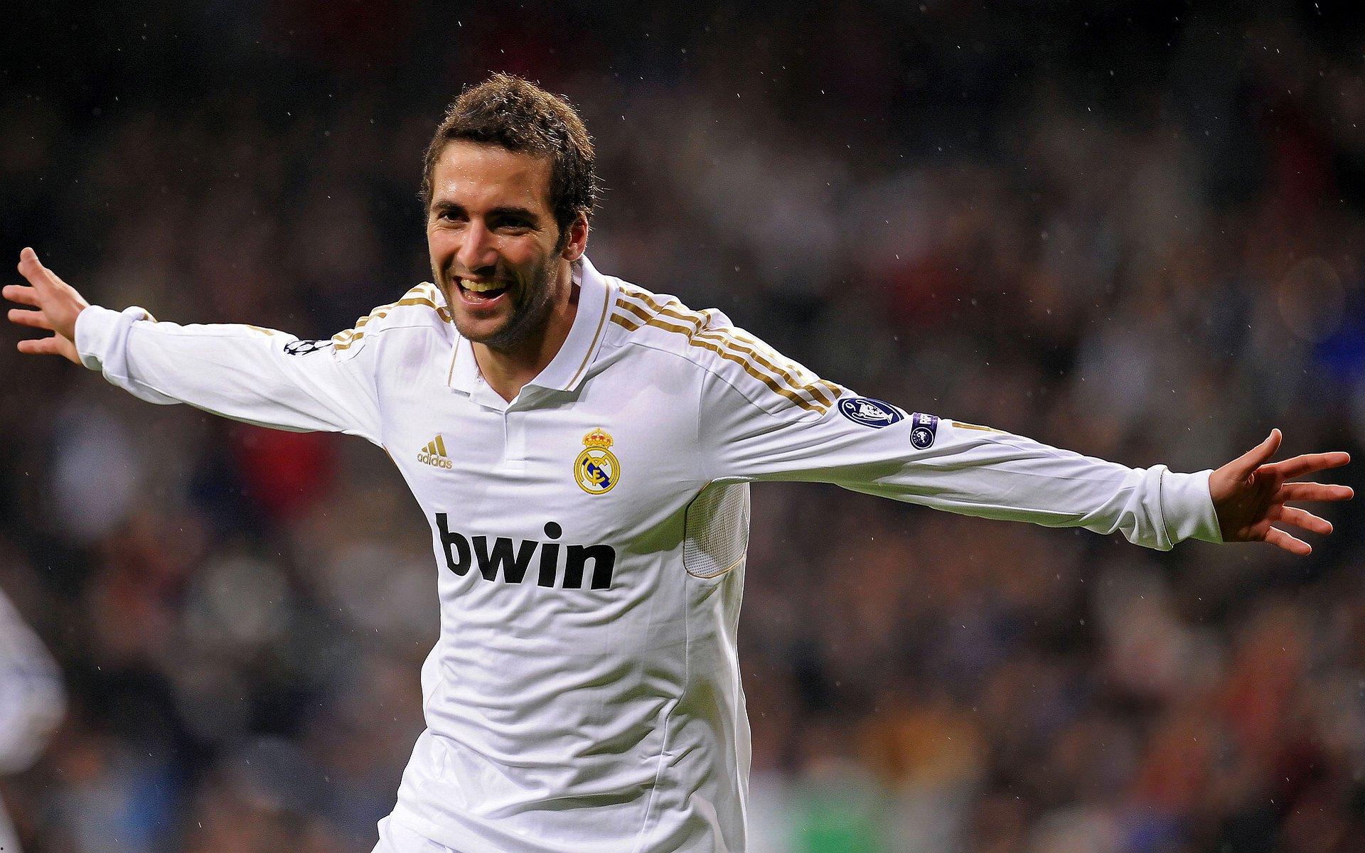 国米后防新星比塞克坚守蓝黑军团，仅接受重量级转会邀约