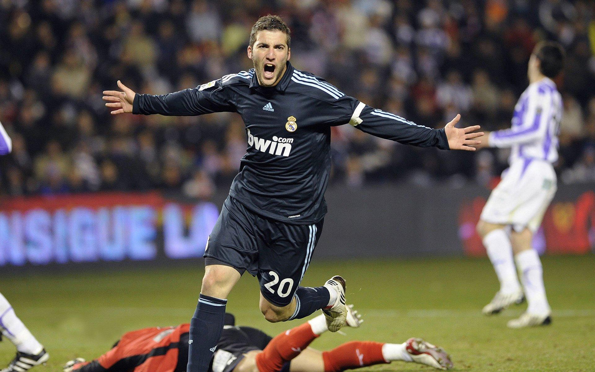 加拉预言C罗世界杯前景堪忧，首发位置难保，夺冠梦或成泪水终局